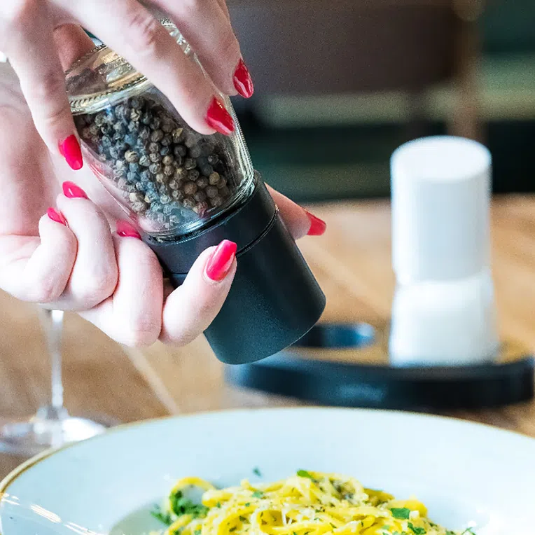 Zestaw młynków LIVIO do soli i pieprzu 2 el. 13,5x6 cm