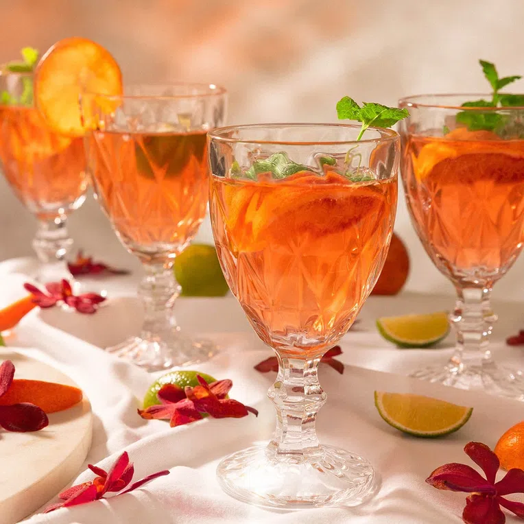 Zestaw kieliszków LUNNA do wina transparentnych 4 szt. 0,31 l