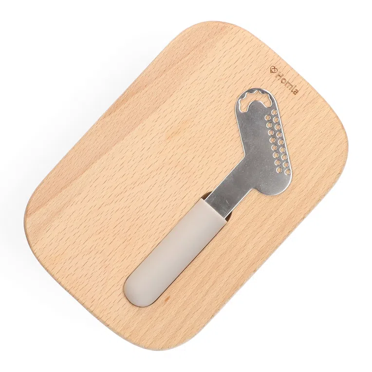 Maselniczka EASY COOK biała z pokrywką z drewna bukowego i nożykiem ze stali nierdzewnej 17x11 cm