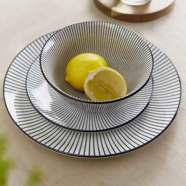 Talerz NAVIA obiadowy czarny 27 cm