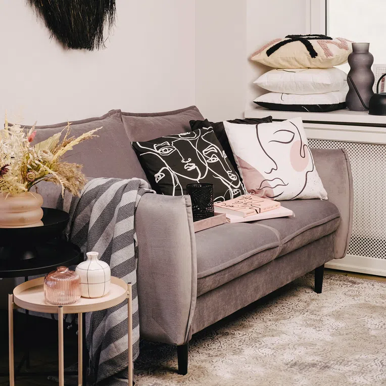 Stolik kawowy BILLI metalowy kremowy 40,3x50,4 cm