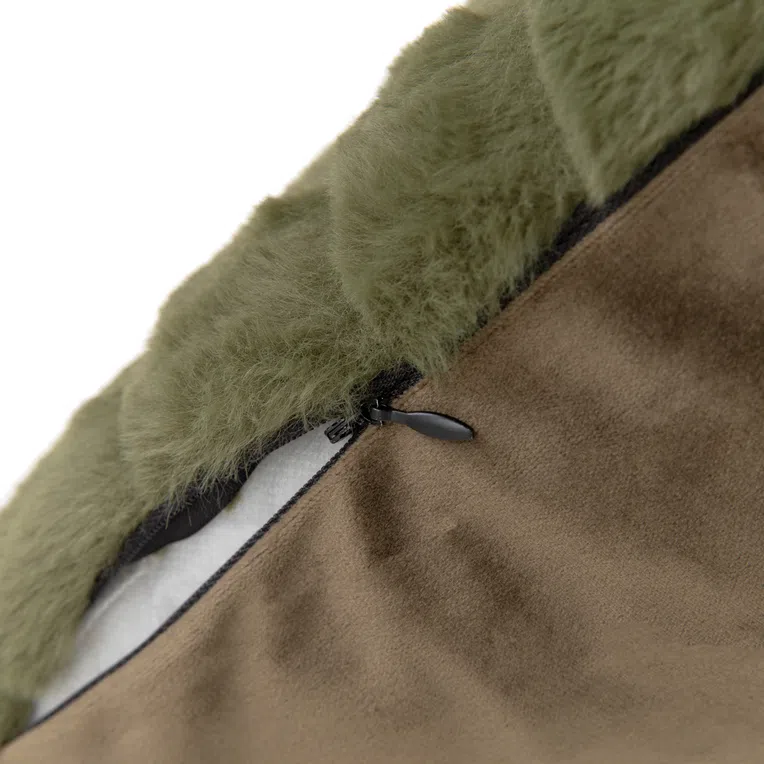 Poszewka MAFA z imitacji króliczego futra oliwkowa 45x45 cm