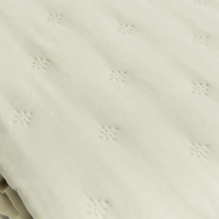 Narzuta TROSA z falbanką pistacja 220x240 cm