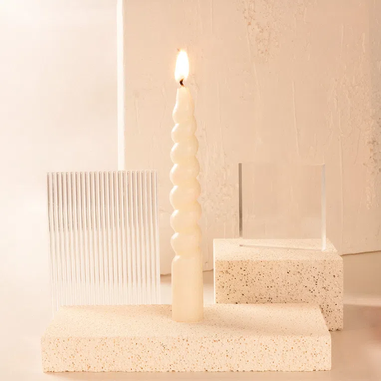 Świece 2szt. ANGULI ecru 2,6x20 cm