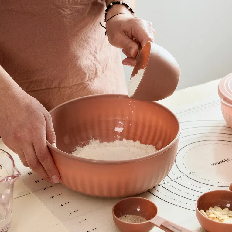 Zestaw EASY BAKE misek z pokrywkami 4 szt