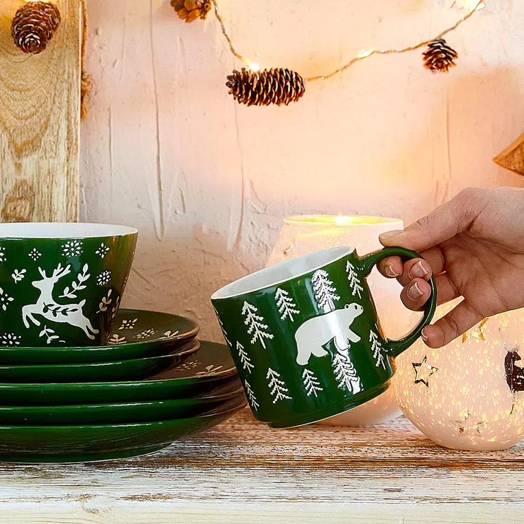 Kubek AVERO zielony z niedźwiadkiem 0,35 l