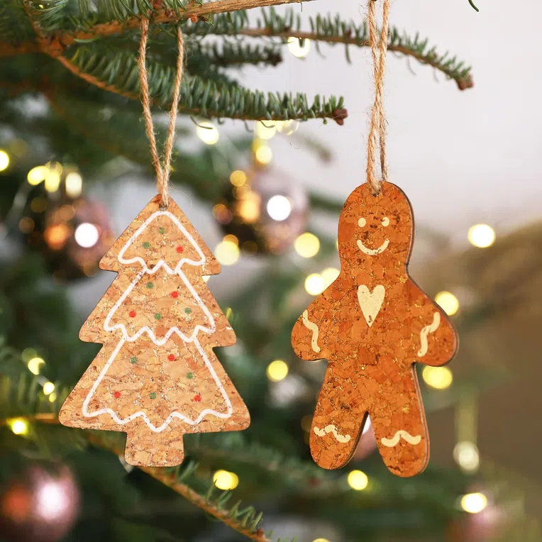 Zawieszka SORANO drewniana choinka i ciastek, 2 szt 11 cm