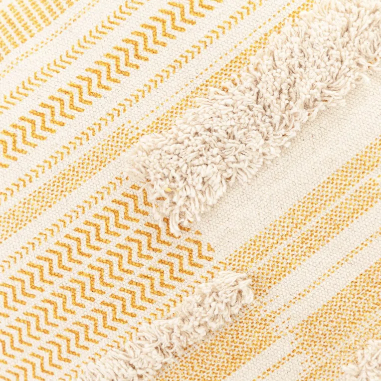 Poszewka BIRAN z frędzlami w musztardowe szlaczki 45x45 cm