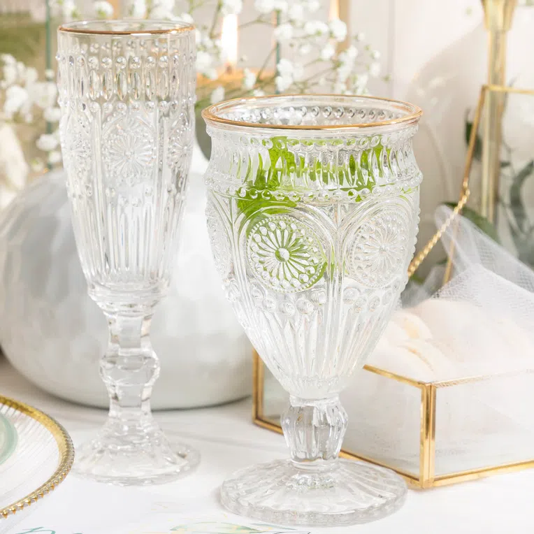 Kieliszek BARREL do wina ze złotą krawędzią 0,35 l