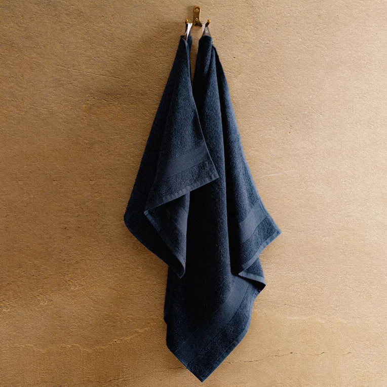 Ręcznik BAFI granatowy 50x90cm