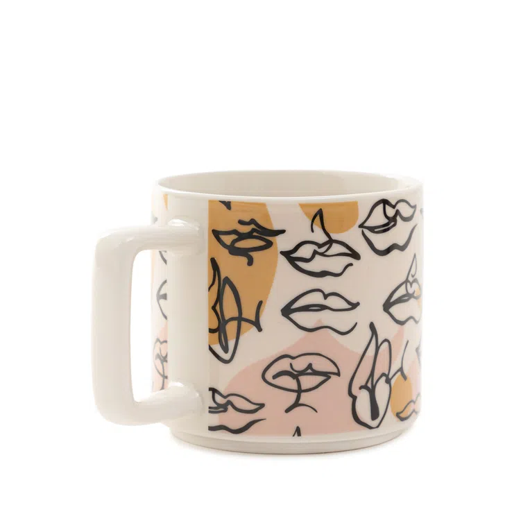 Kubek SARINA beżowe usta 0,4 l