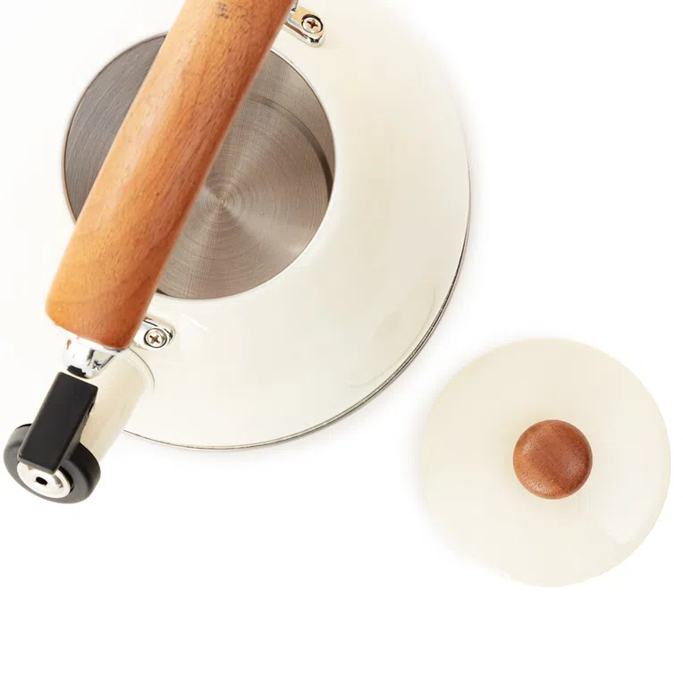 Czajnik VIRGEN kremowy z drewnianym uchwytem 2,5 l