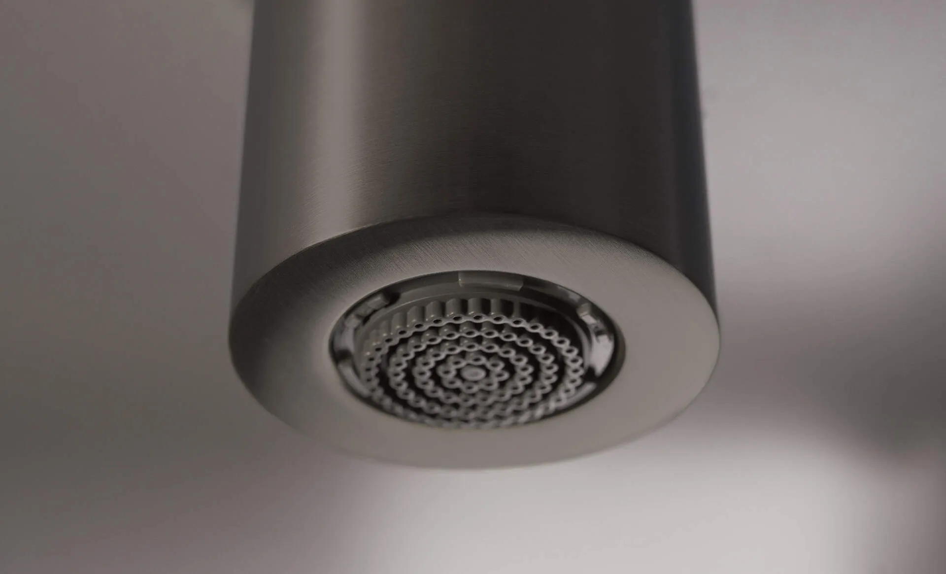Deszczownica Deante Silia 4,2 cm okrągła titanium NQS_D30K