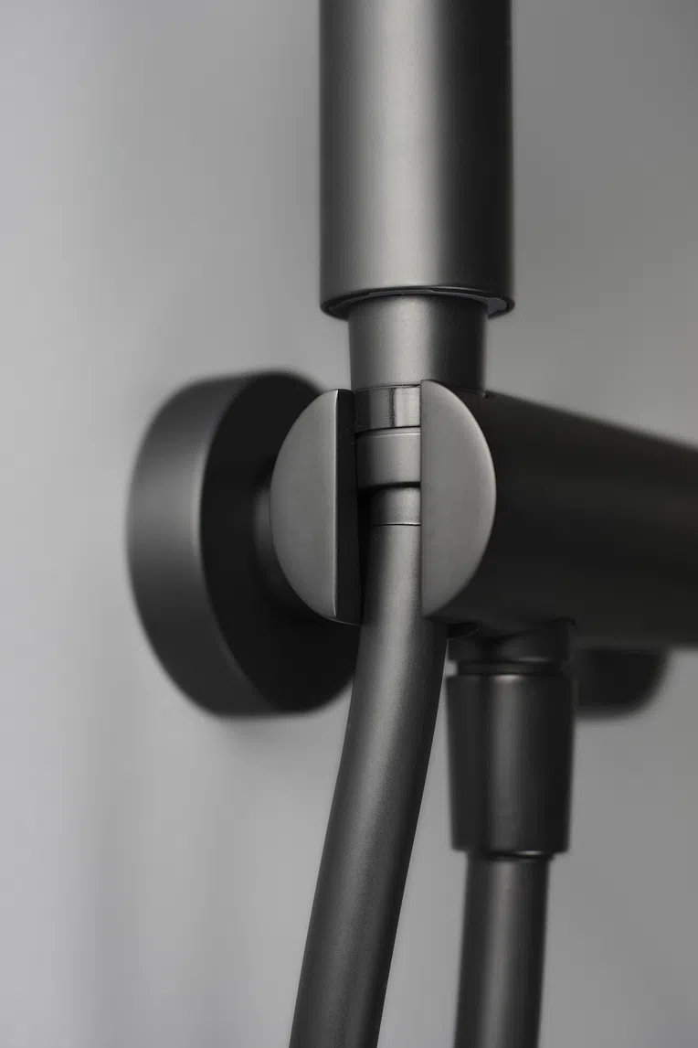 Bateria prysznicowa natynkowa Deante Silia nero BQS_N41M