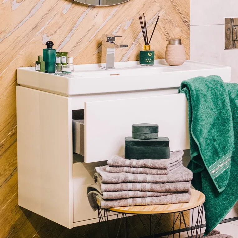 Szkatułka LOVA welurowa zielona 16x12x7cm