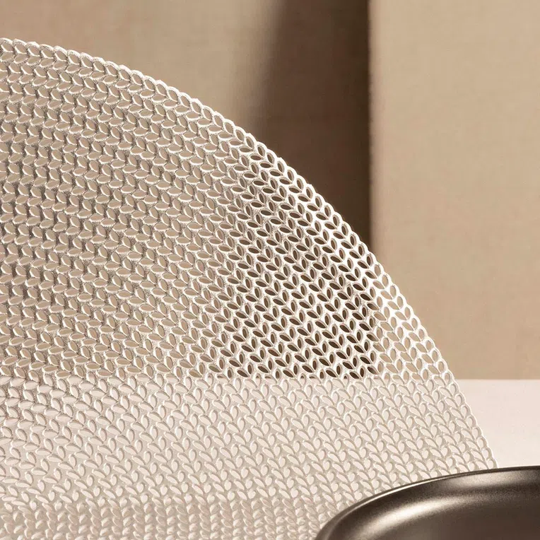 Podkładka do jadalni SKINE srebrna 38 cm