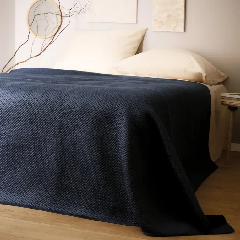 Narzuta ZEMI welurowa z wytłoczeniami granatowa 200x220 cm