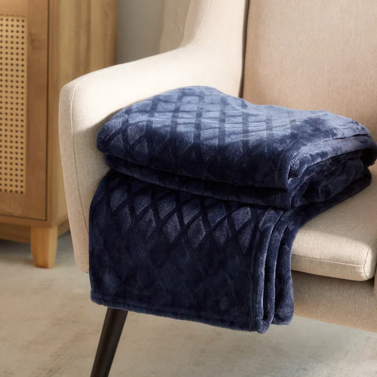 Koc ROSS we wzory granatowy 150x200 cm