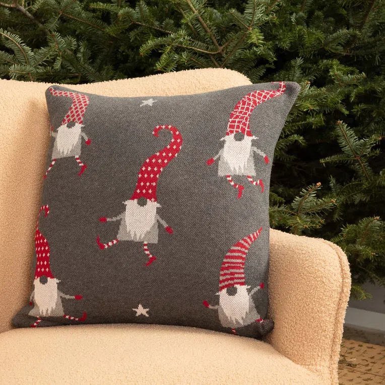 Poszewka GNOMM w skrzaty 45x45 cm