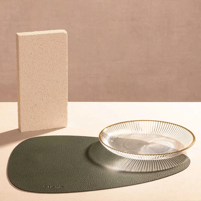 Podkładka do jadalni FEMELO zielona 38 cm