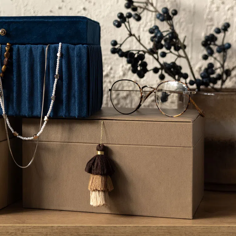 Szkatułka MELA z eko skóry beżowa 23x16,5x12,5 cm