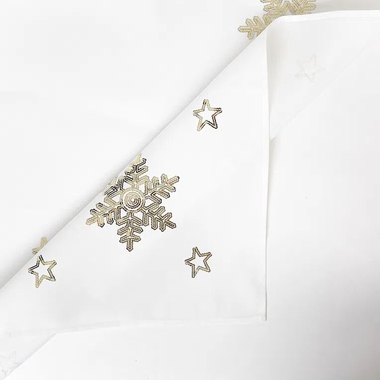 Obrus ISVEJ biały w cekiny 130x180 cm