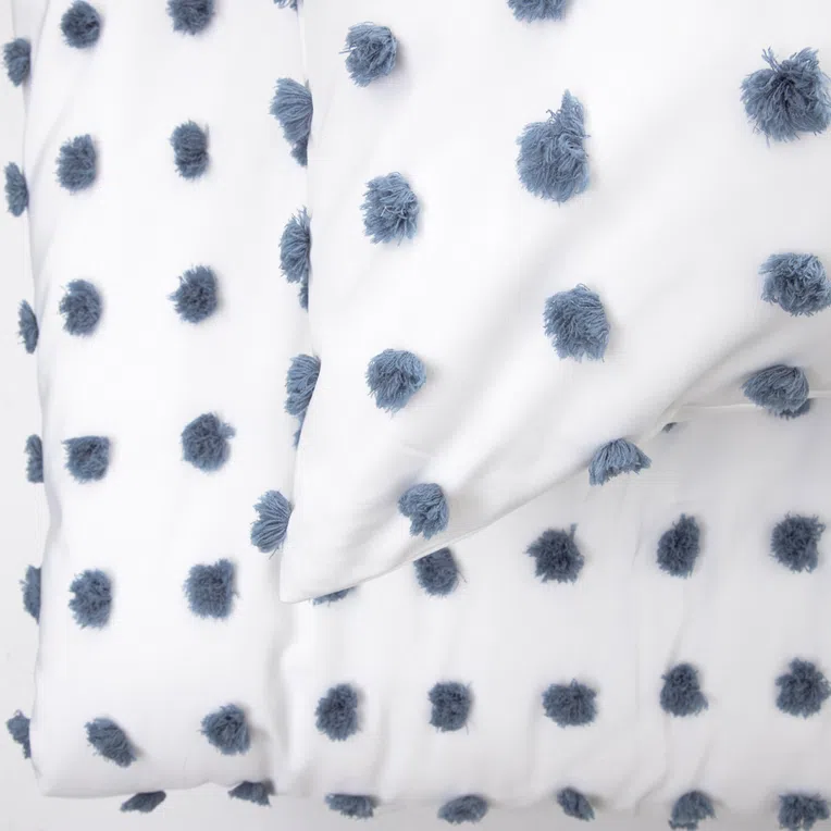 Pościel NIVELL z mikrofibry z niebieskimi pomponami 200x220 cm