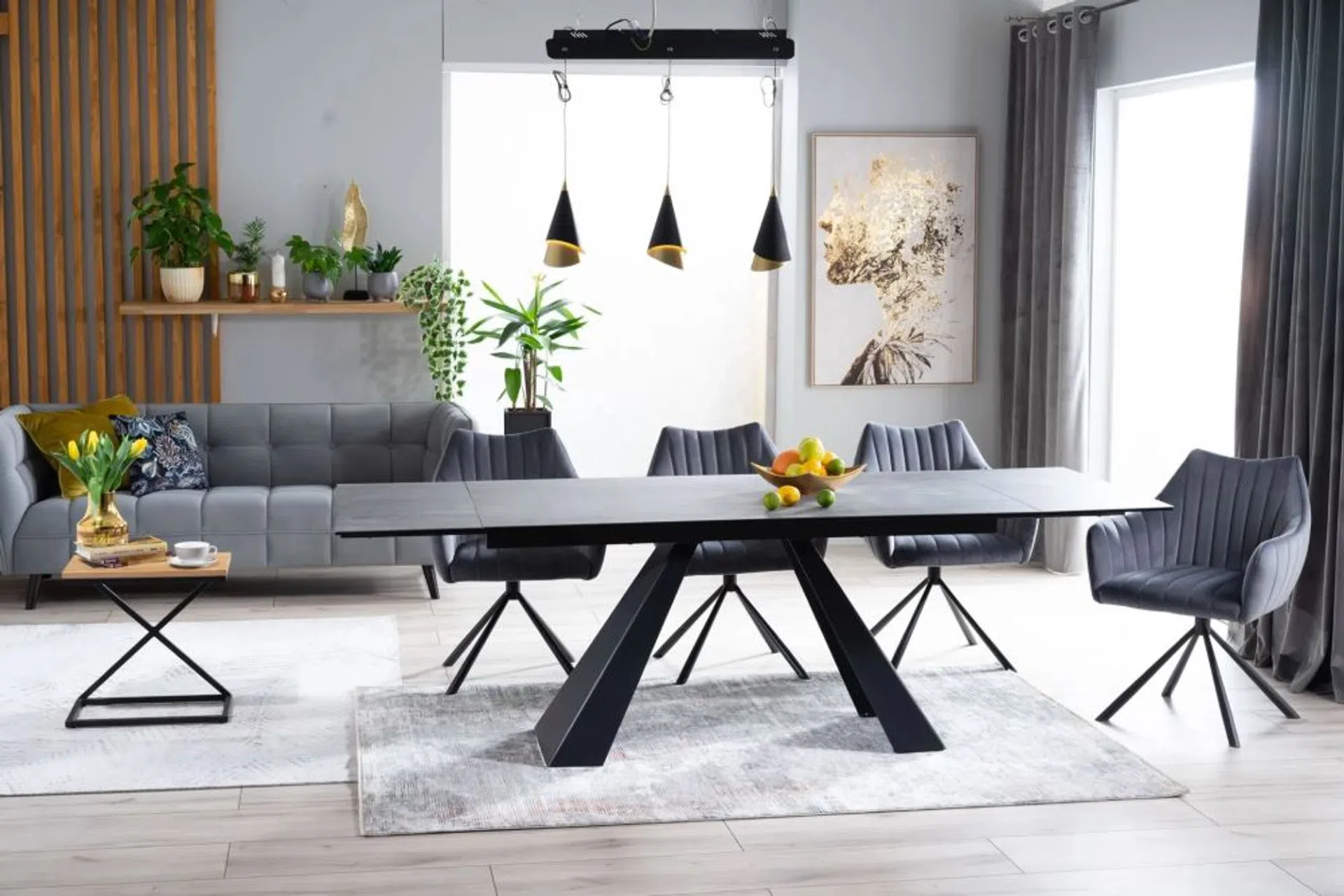 Jak urządzić salon z jadalnią? 4 aranżacje, które nie wychodzą z trendów