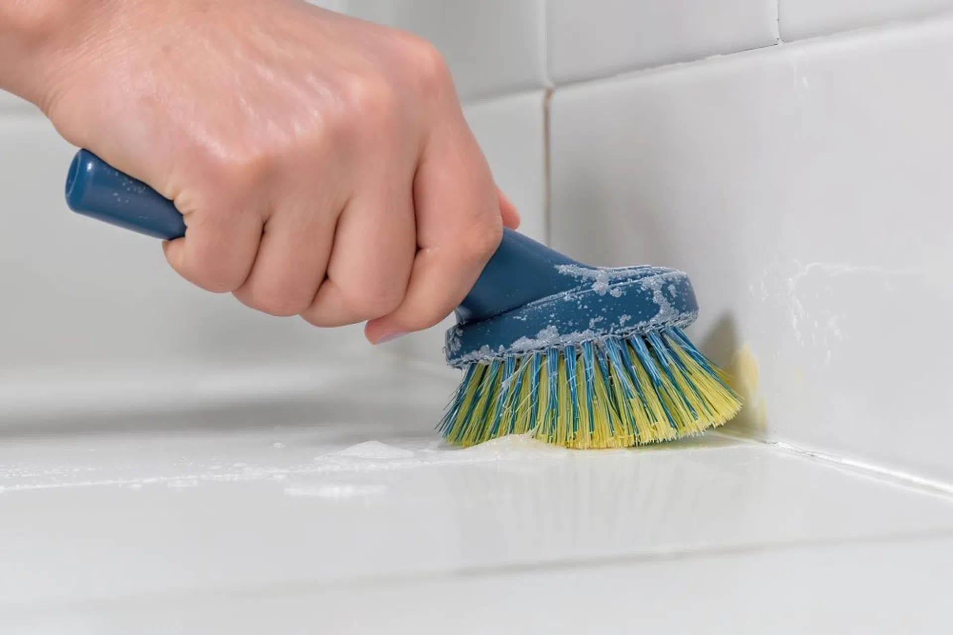 jak odnowić i wyczyścić fugi