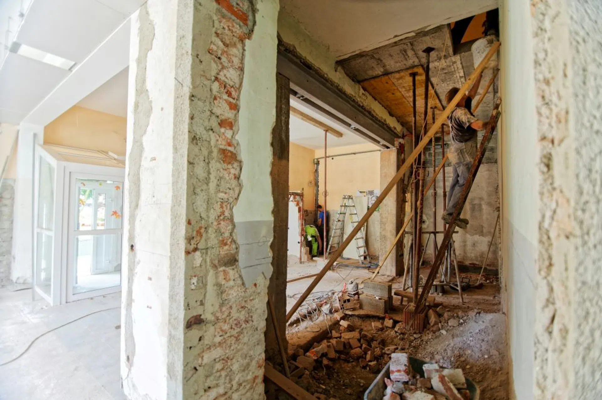 Wykończenie mieszkania krok po kroku. Co wchodzi w jego zakres i jakie są koszty w 2026 roku?