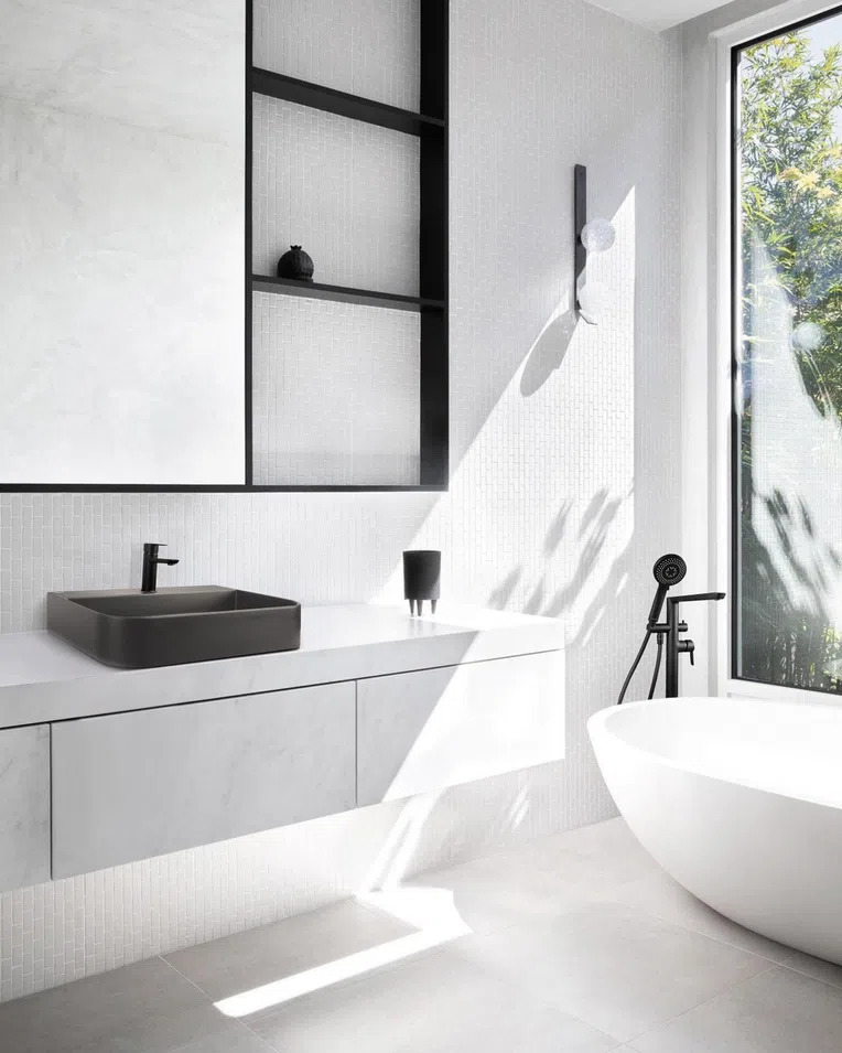 Bateria umywalkowa Deante Arnika nero BQA_N20M