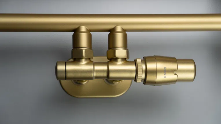 Grzejnik łazienkowy 50x121 cm Silia Deante złoty mat AGI_RG41